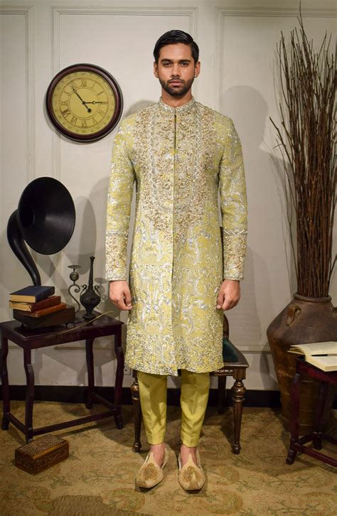 hsy royal coat.